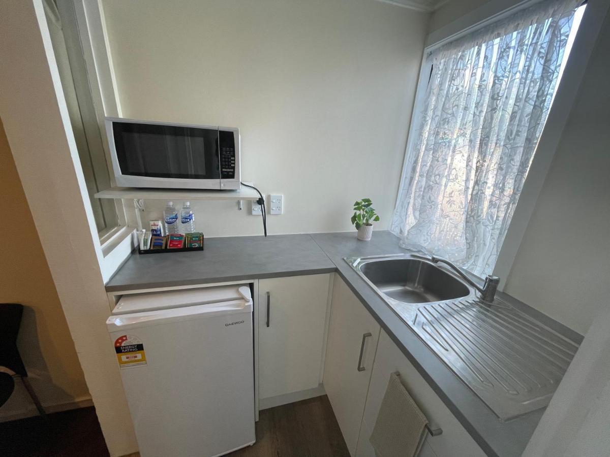 Summer Inn Motel Orewa Bagian luar foto