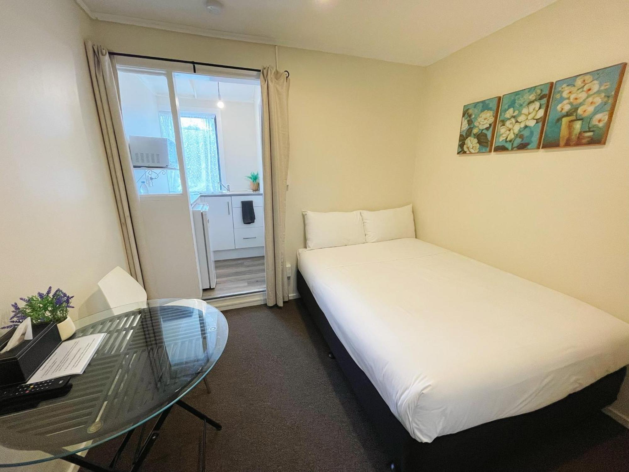 Summer Inn Motel Orewa Bagian luar foto